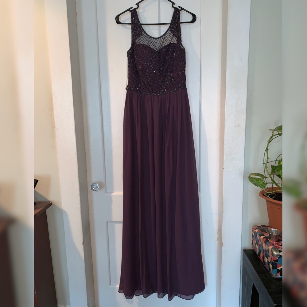 Dress/Gown